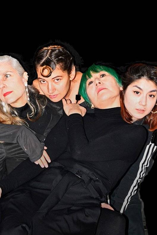 We Are The House: Salon