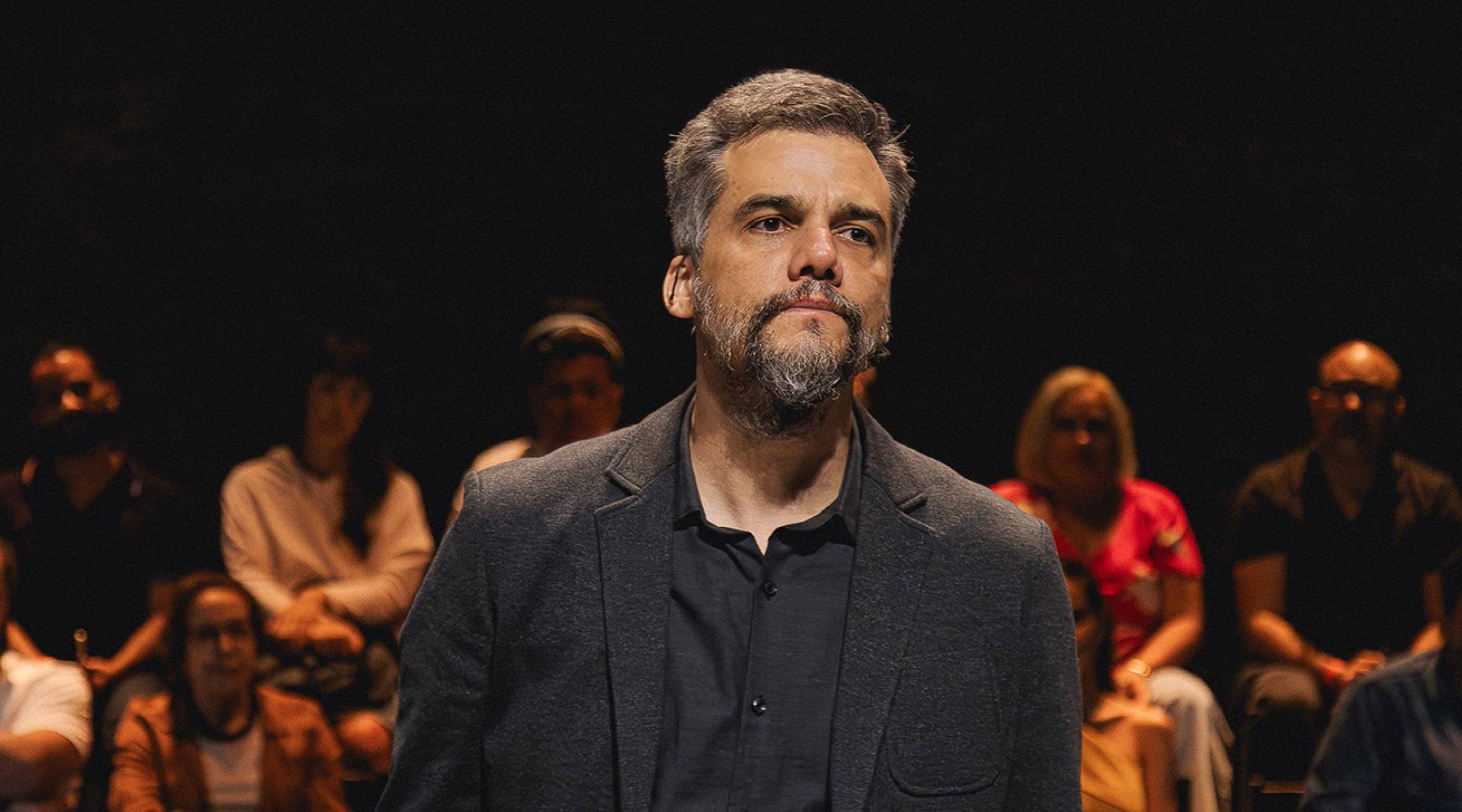 Wagner Moura wins Golden Globe