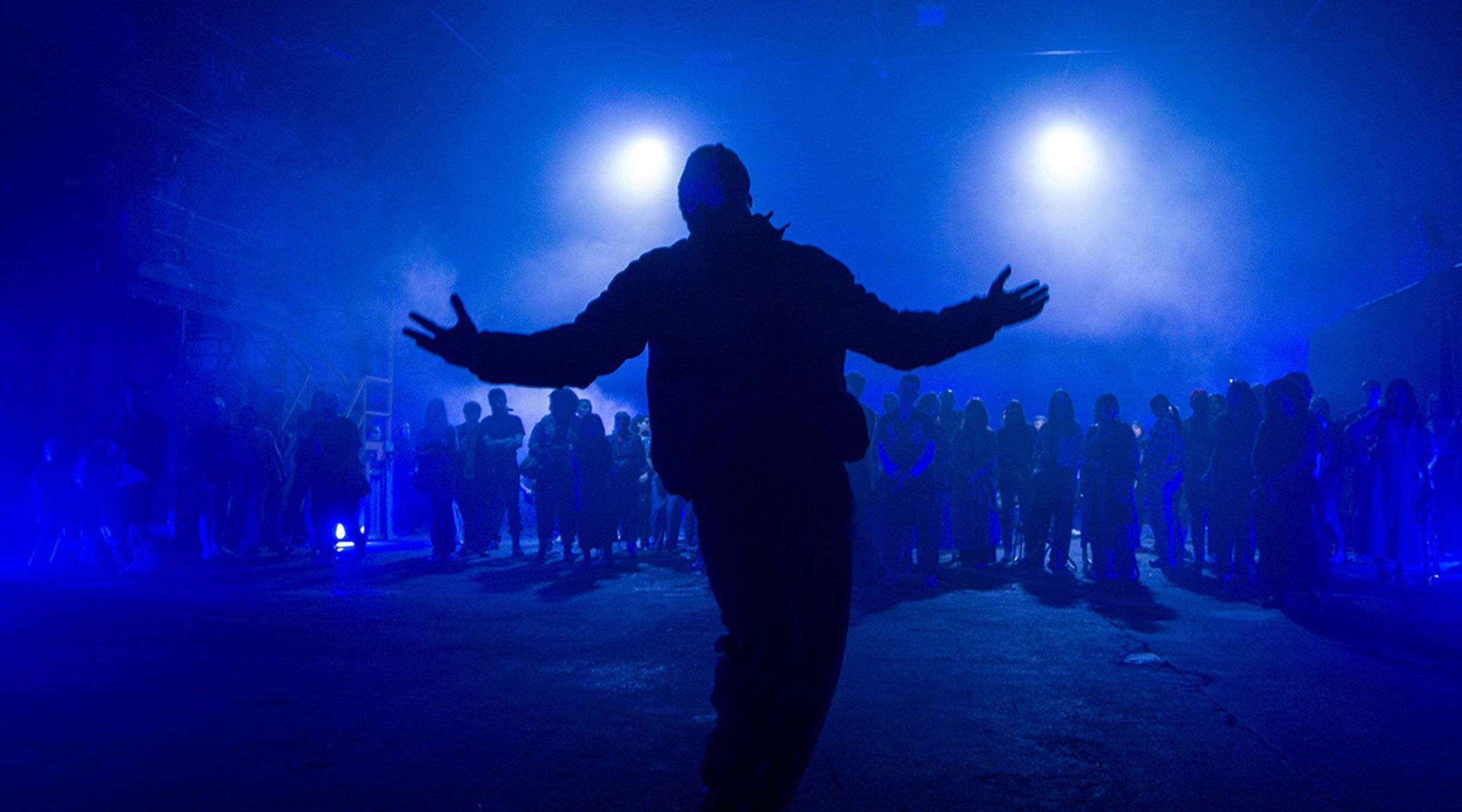 HF Young Early Bird sale